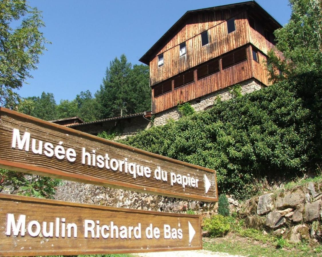 L'Ancien Relais De Poste*** Villa Saint-Dier-dʼAuvergne Dış mekan fotoğraf