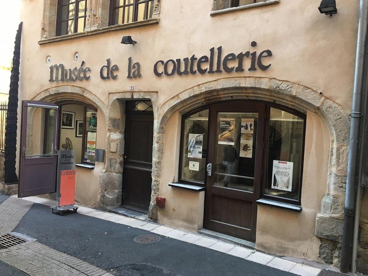 L'Ancien Relais De Poste*** Villa Saint-Dier-dʼAuvergne Dış mekan fotoğraf