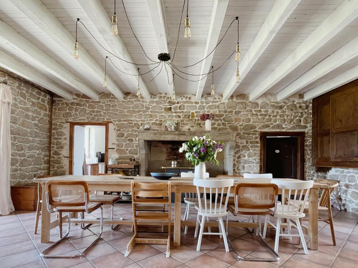 L'Ancien Relais De Poste*** Villa Saint-Dier-dʼAuvergne Dış mekan fotoğraf